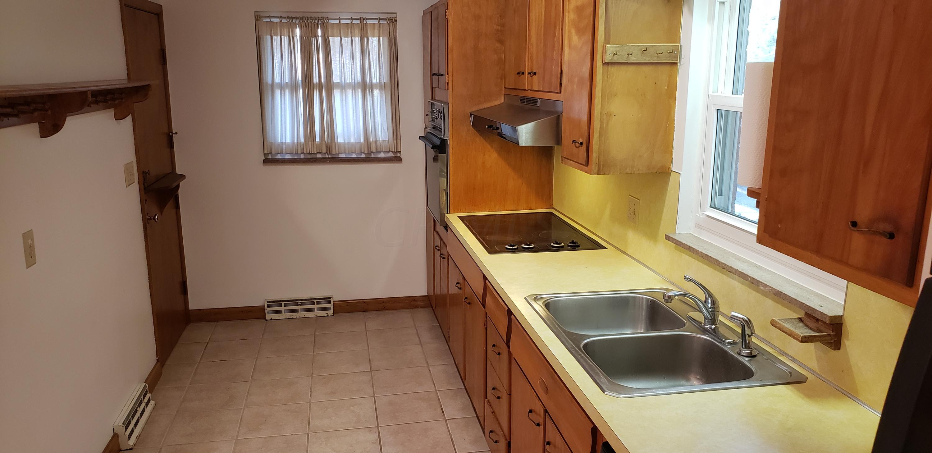 1081 Fordham Road Columbus, OH 43224 - Photo 7 of 14 Gallery Image 7
