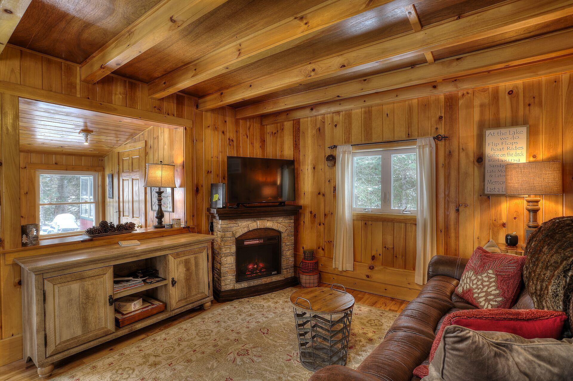 3504 Main Street Rangeley, ME 04970 - Photo 7 of 25 Living Room