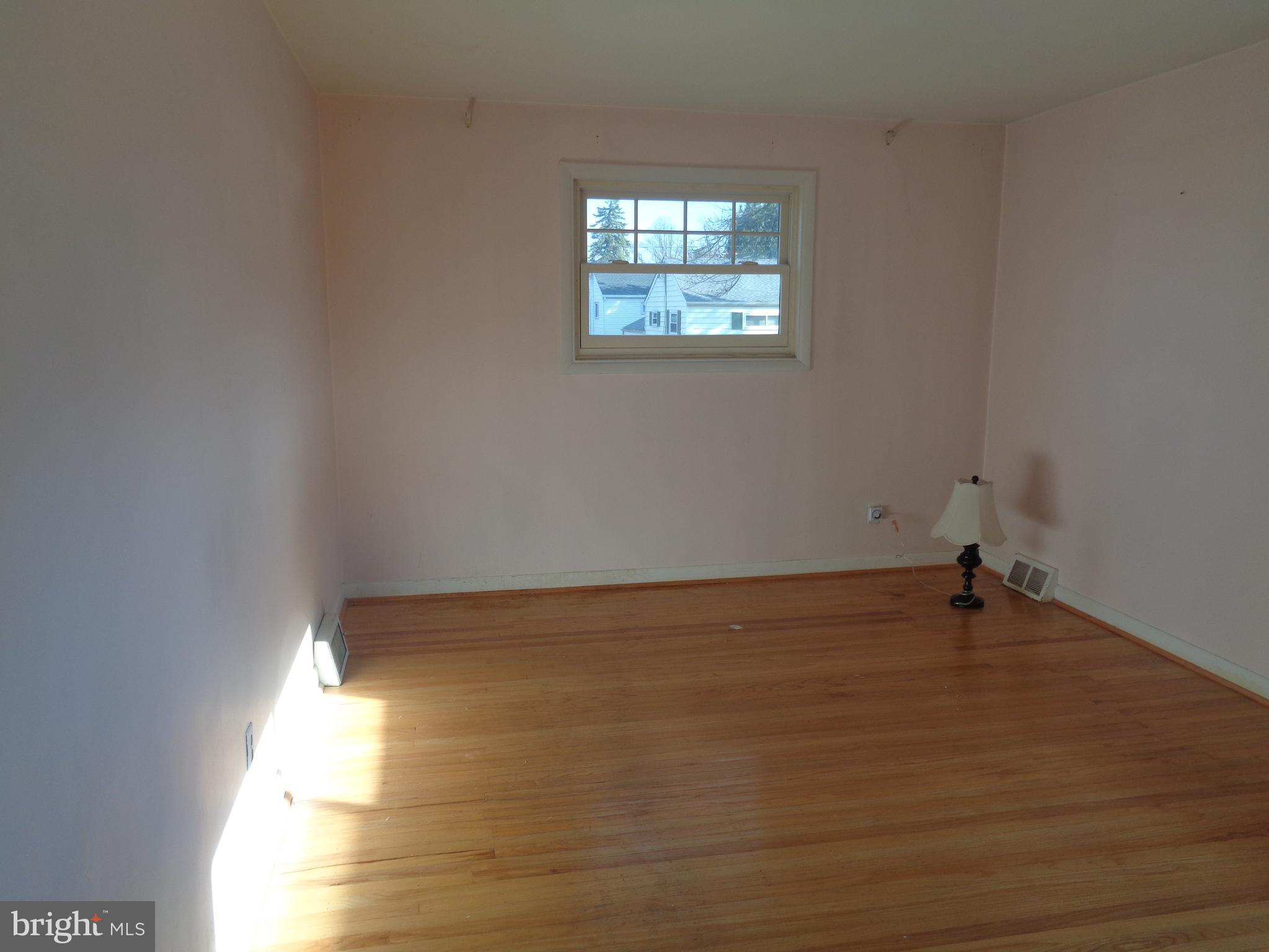 608 Louise Road Glenside, PA 19038 - Photo 14 of 28 Gallery Image 14