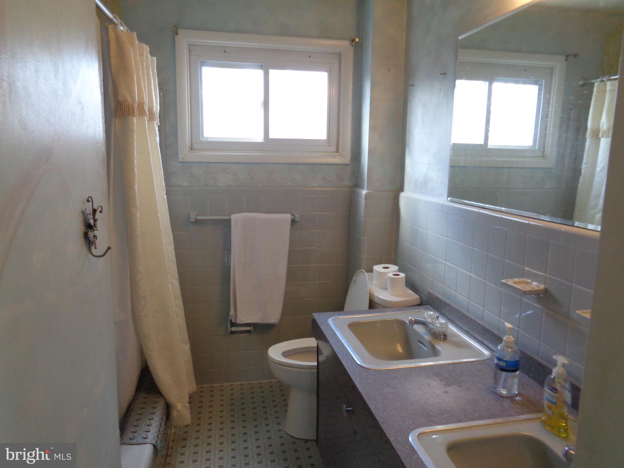 608 Louise Road Glenside, PA 19038 - Photo 18 of 28 Gallery Image 18