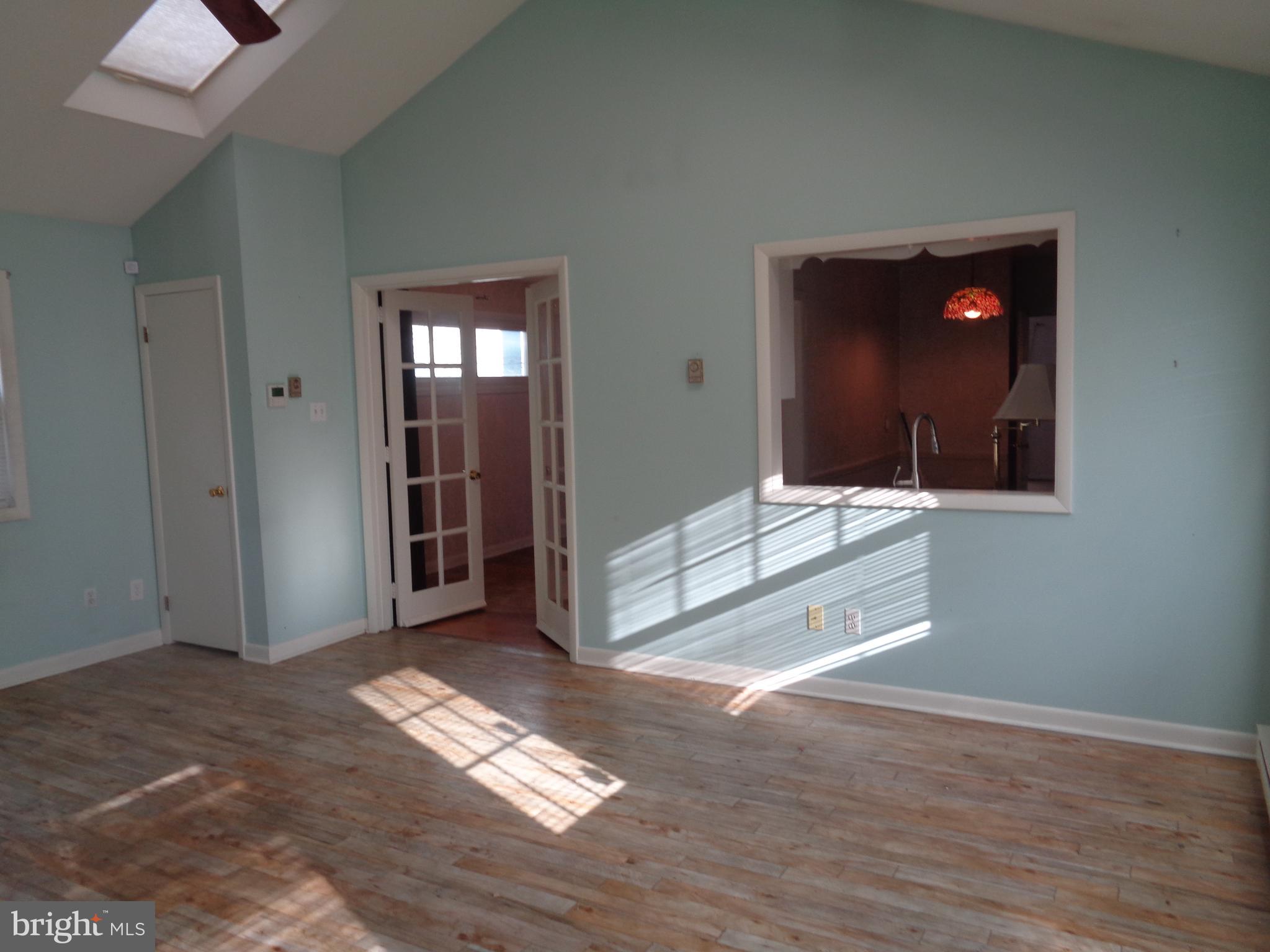 608 Louise Road Glenside, PA 19038 - Photo 9 of 28 Gallery Image 9