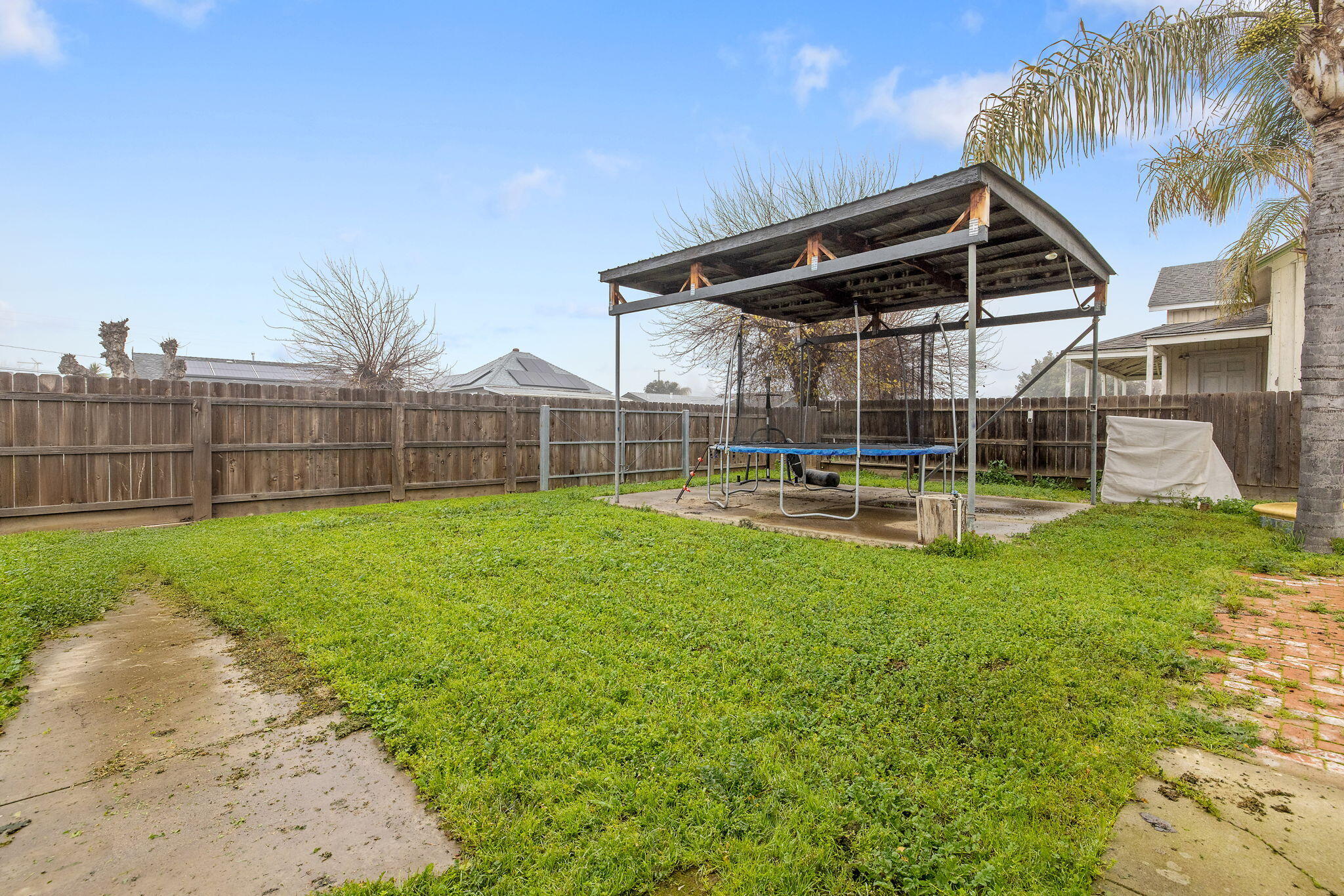 457 West Maple Street Exeter, CA 93221 - Photo 26 of 28 38-web-or-mls-713A7817