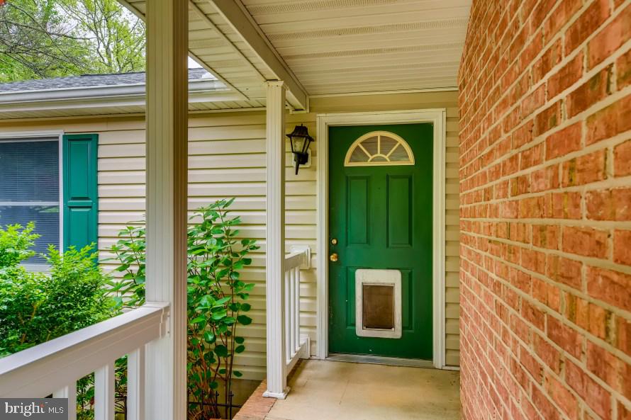 2231 Holly Neck Road Baltimore, MD 21221 - Photo 4 of 40 Side entrance