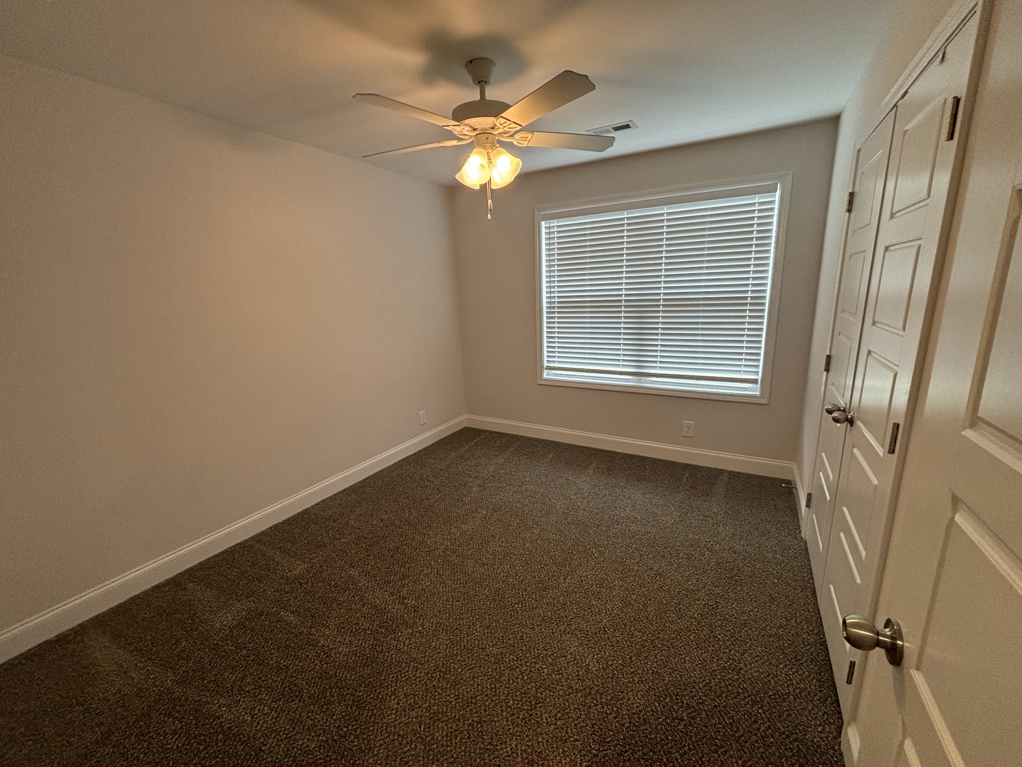 213 Clark Road Clarksville, TN 37042 - Photo 8 of 19 Gallery Image 8