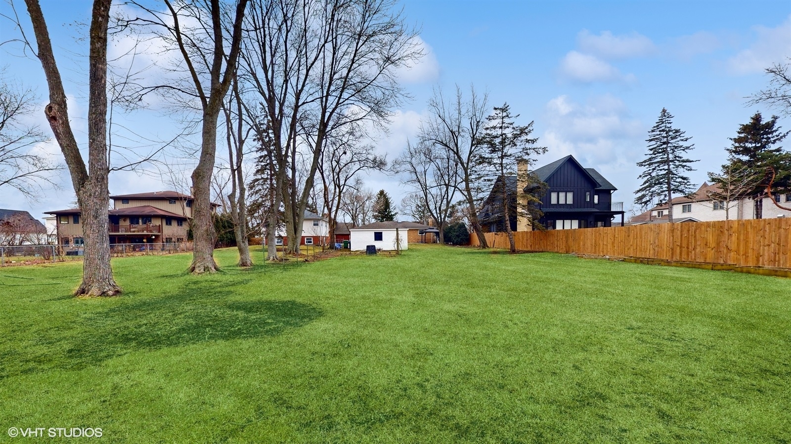 2930 Koepke Road Northbrook, IL 60062 - Photo 27 of 30 a view of a park with large trees