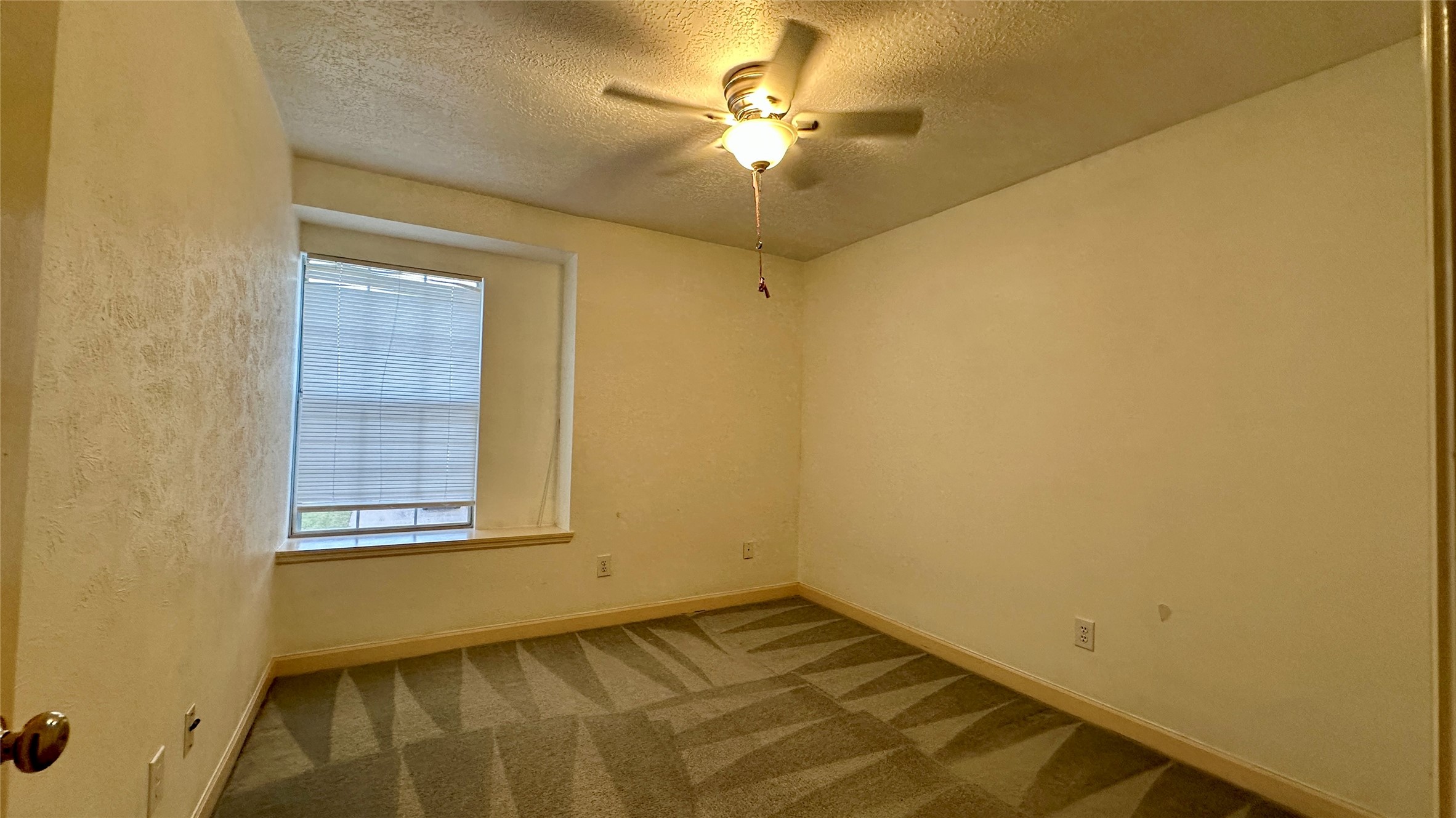 6918 Springcrest Court Sugar Land, TX 77479 - Photo 17 of 29 a view of an empty room