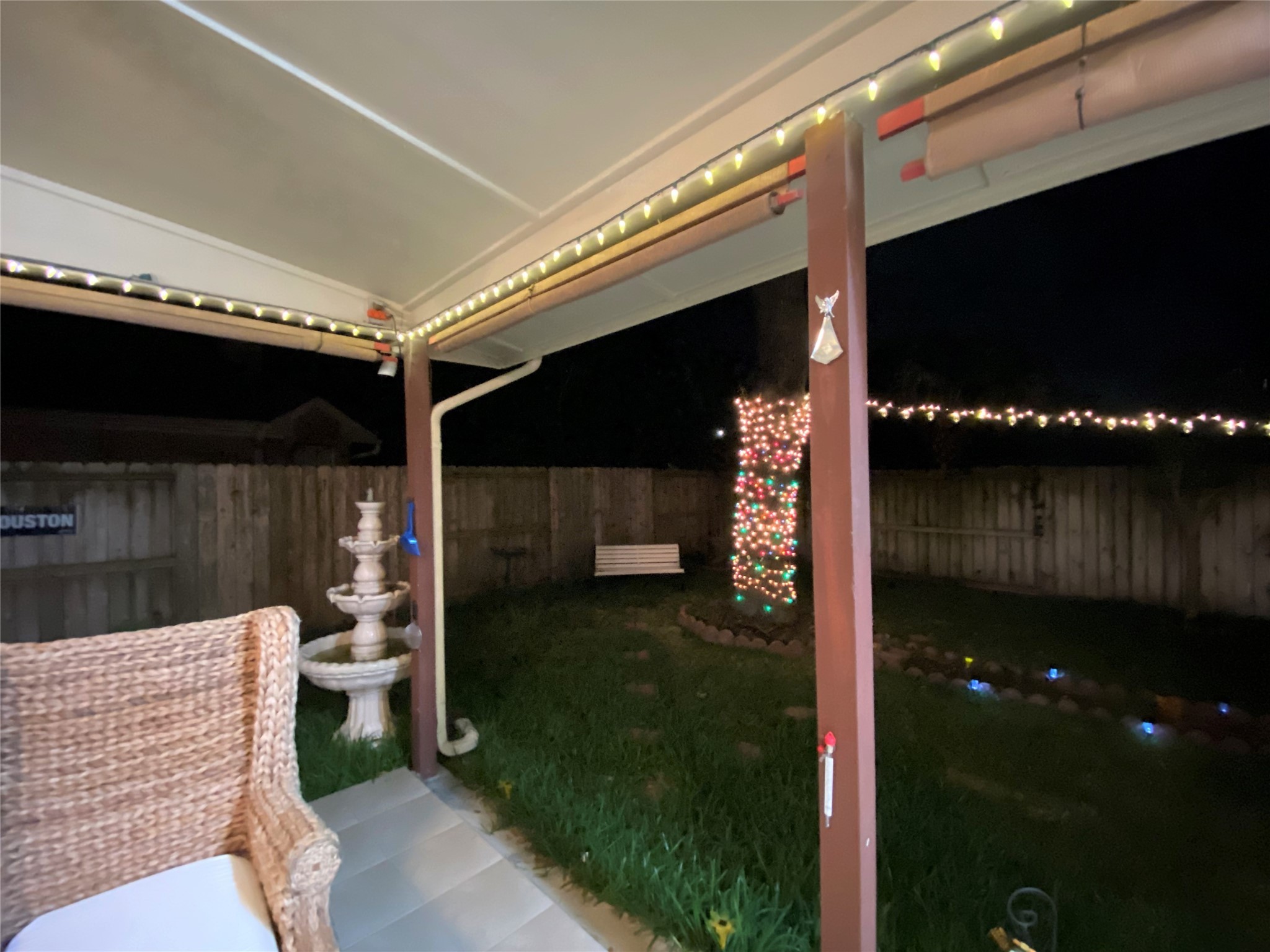 6918 Springcrest Court Sugar Land, TX 77479 - Photo 28 of 29 a patio with table and chairs and potted plants