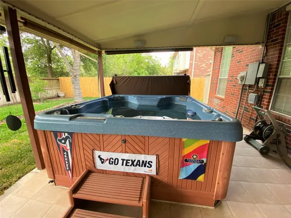 $2,400 | 6918 Springcrest Court, Sugar Land, TX 77479