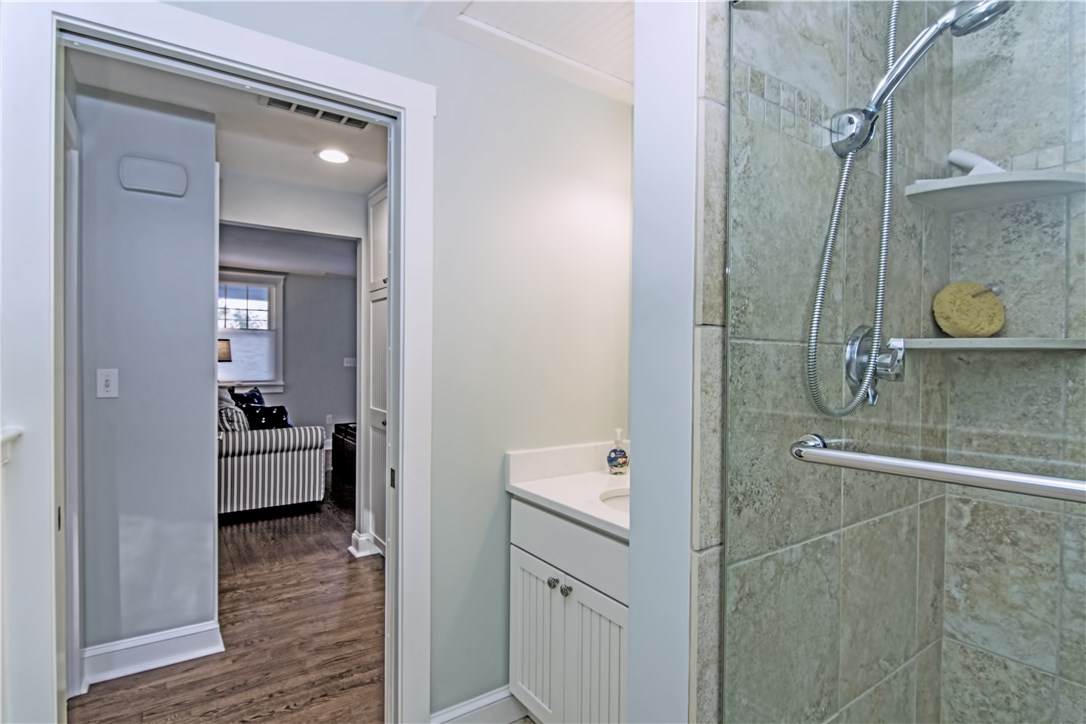 210 South Pier Road Narragansett, RI 02882 - Photo 23 of 30 2nd bathroom