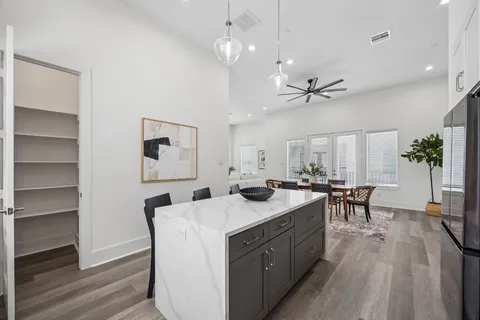 $739,000 | 1618 Ojeman Road, Unit A, Houston, TX 77055