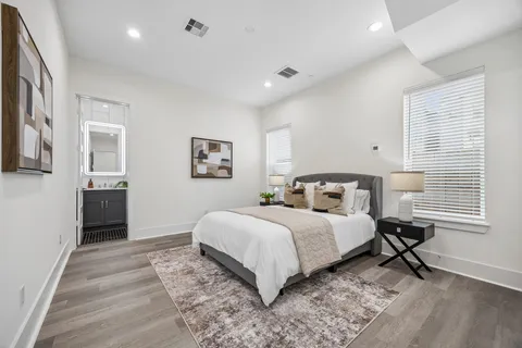 $739,000 | 1618 Ojeman Road, Unit A, Houston, TX 77055