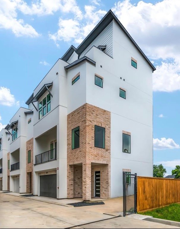 1618 Ojeman Road, Unit A Houston, TX 77055 - Photo 3 of 39 Four-story freestanding corner home has a rooftop terrace with an unobstructed view!