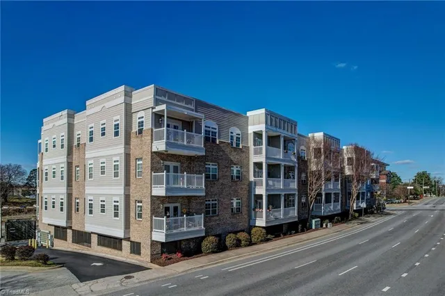 $235,000 | 605 East Market Street, Greensboro, NC 27401