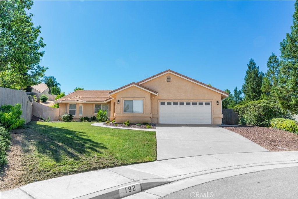 192 Cardinal Way Paso Robles, CA 93446 - Photo 2 of 32