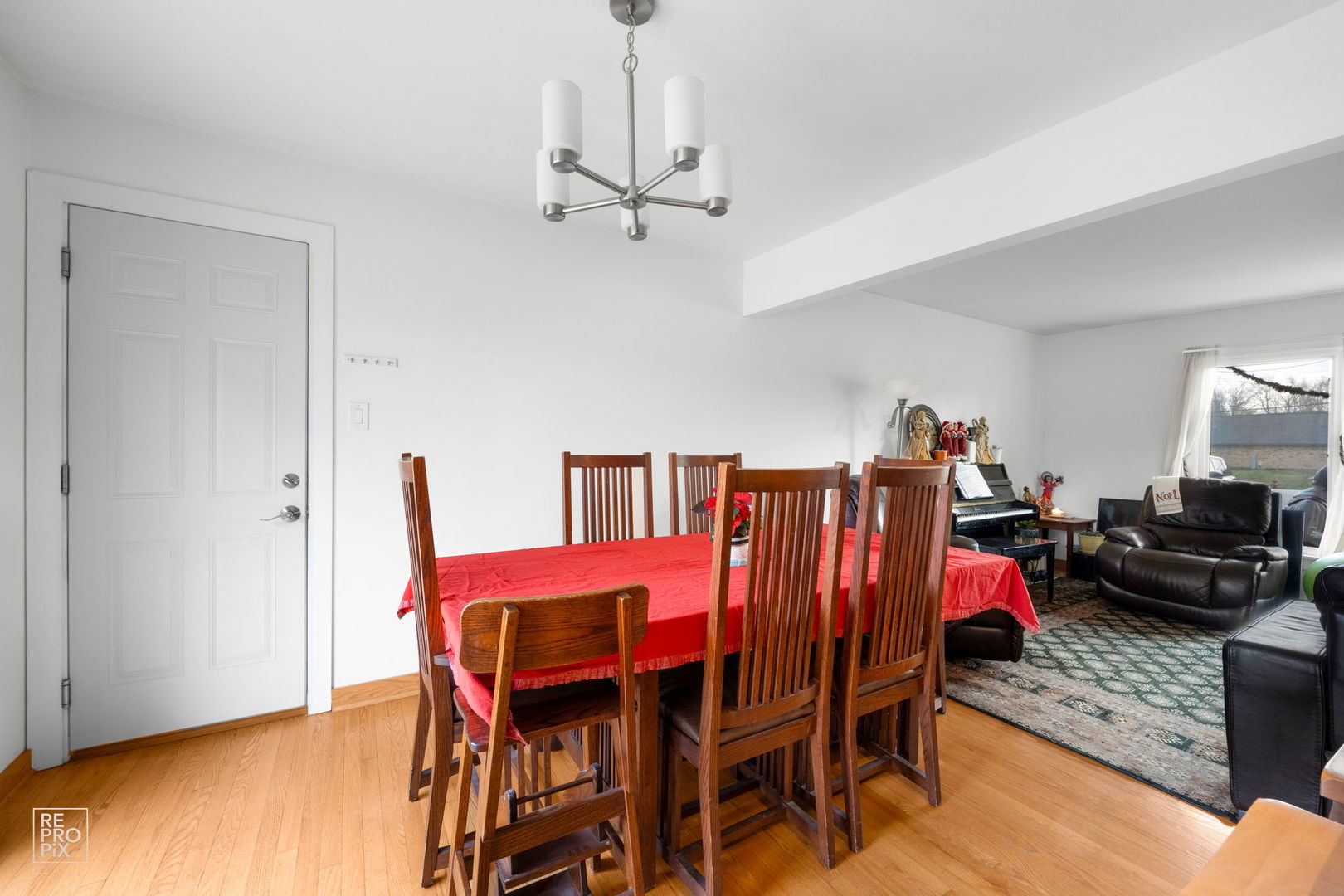 362 63rd Street Willowbrook, IL 60527 - Photo 13 of 25 a view of a dining room with furniture