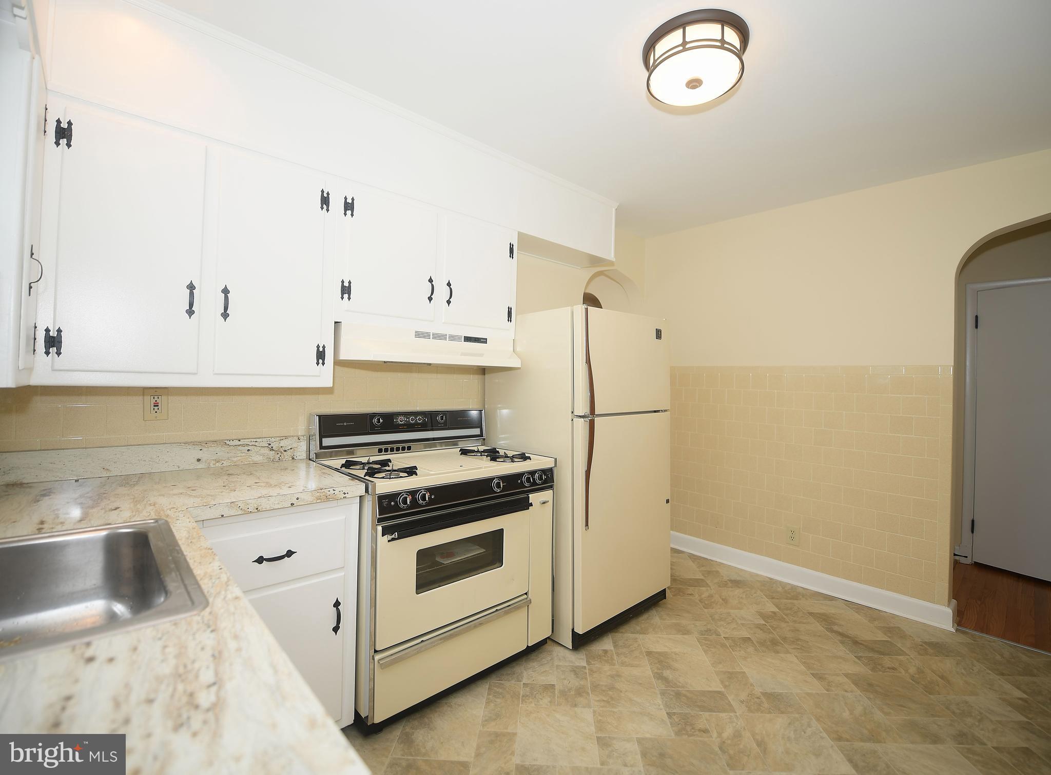 4111 Perry View Road Baltimore, MD 21236 - Photo 20 of 38