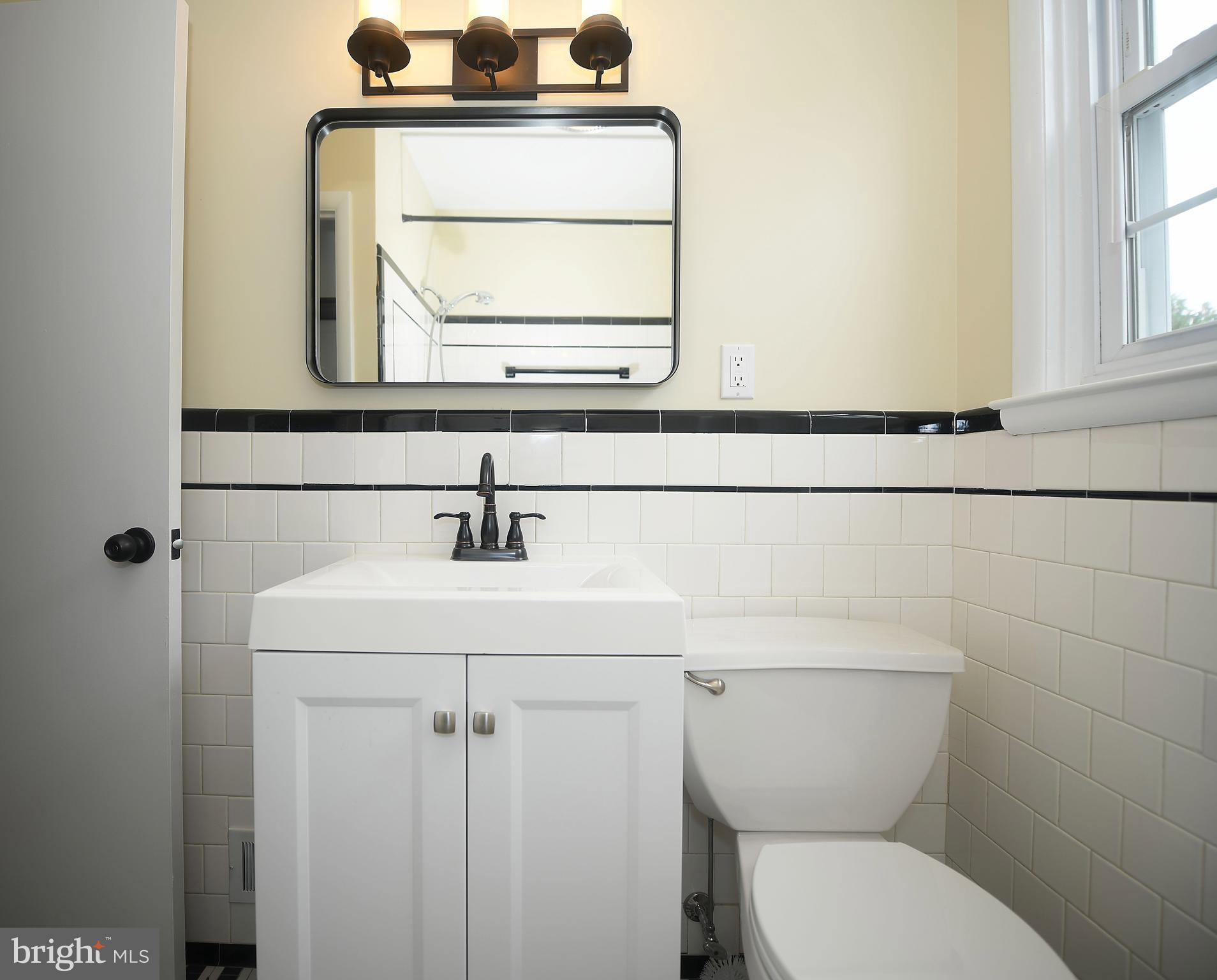4111 Perry View Road Baltimore, MD 21236 - Photo 23 of 38