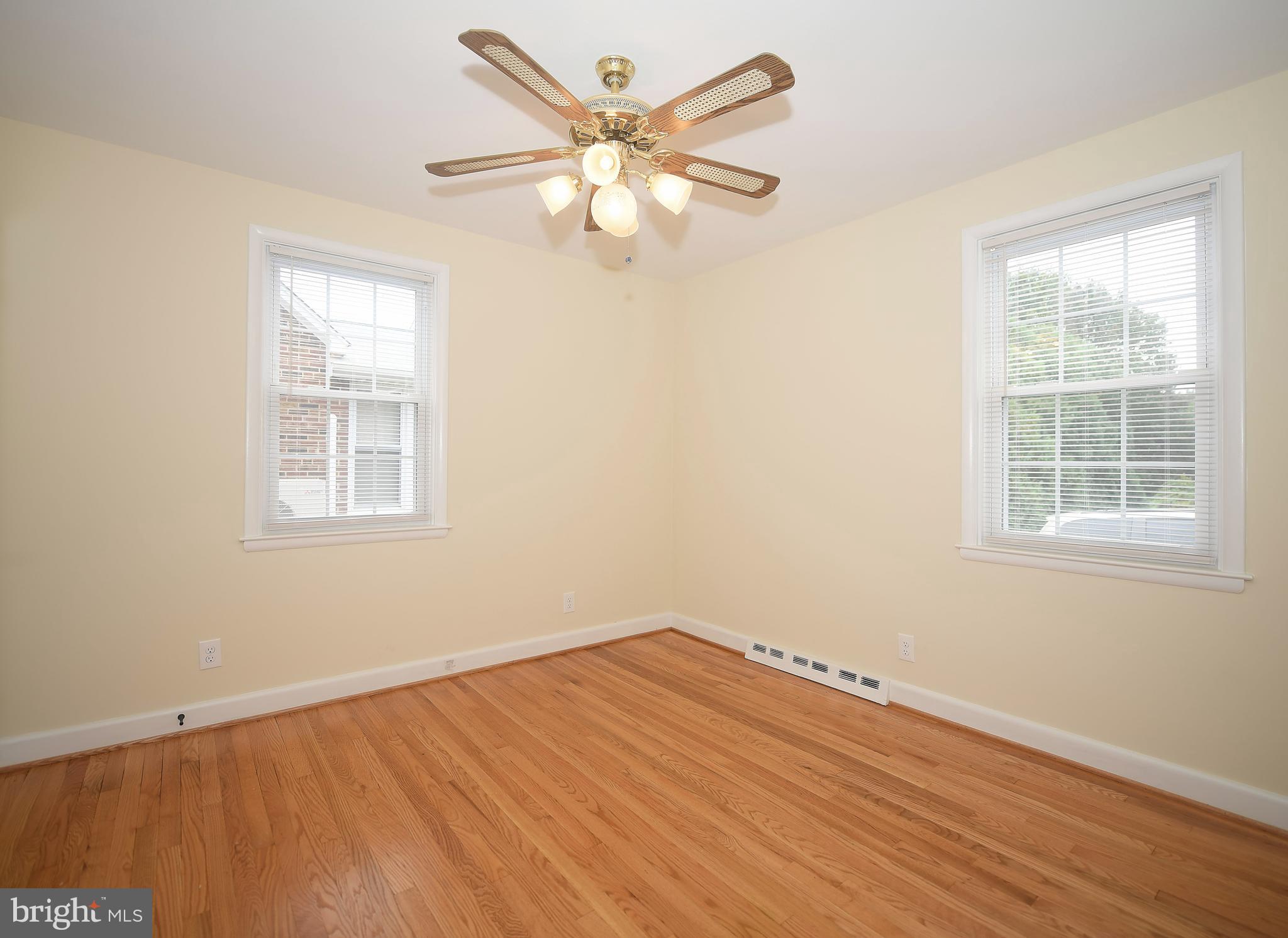 4111 Perry View Road Baltimore, MD 21236 - Photo 26 of 38