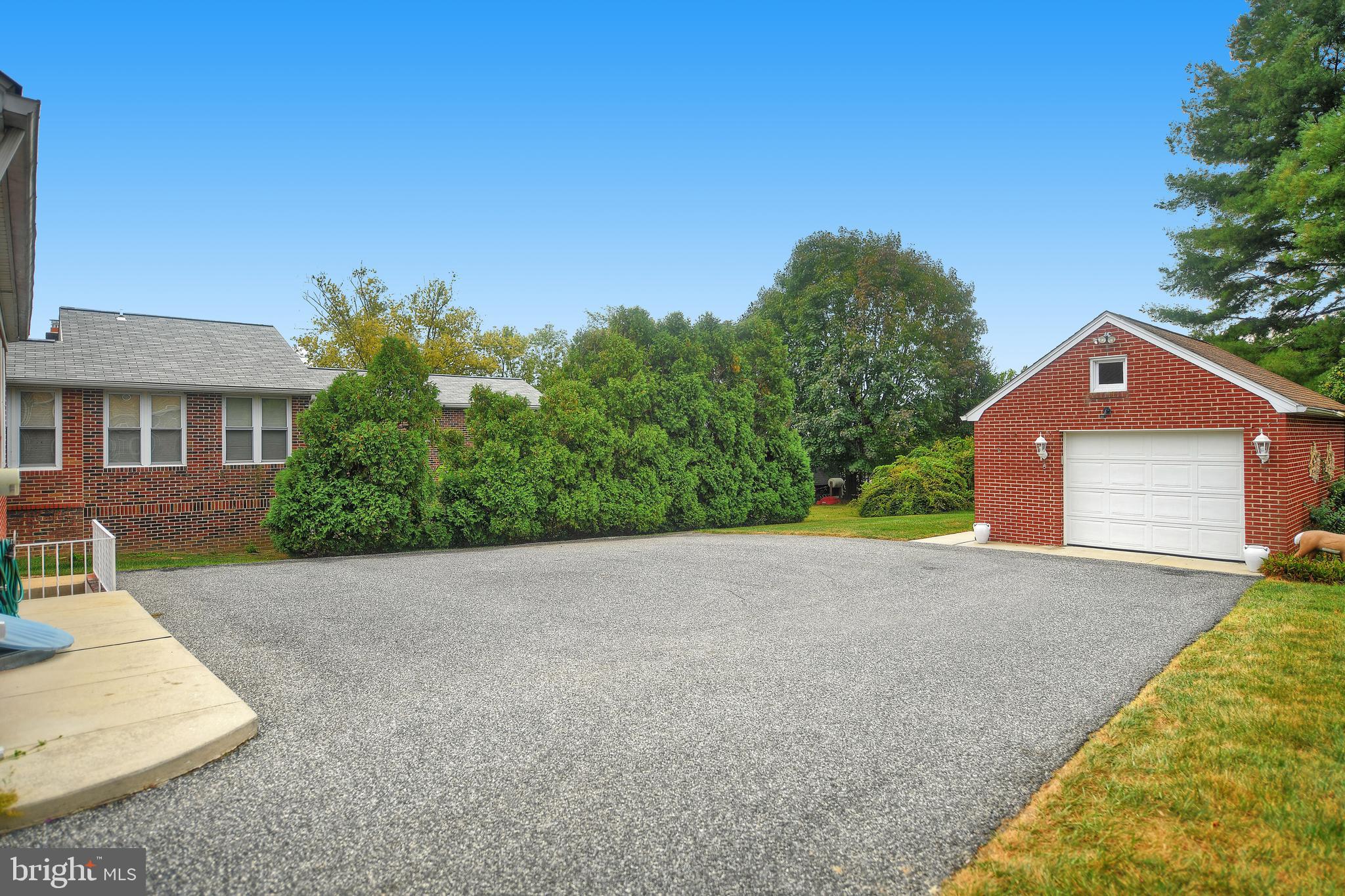 4111 Perry View Road Baltimore, MD 21236 - Photo 8 of 38