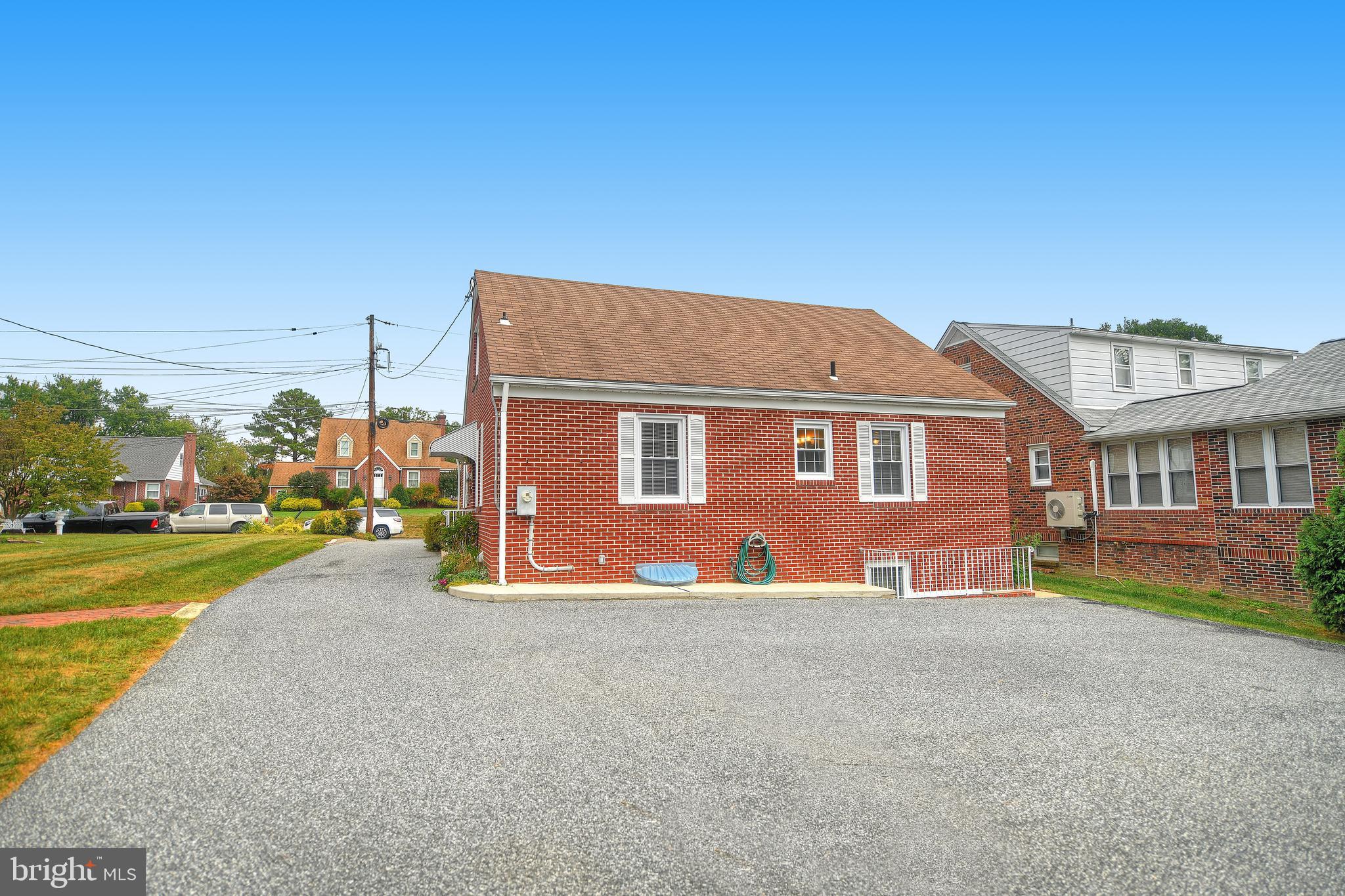 4111 Perry View Road Baltimore, MD 21236 - Photo 9 of 38