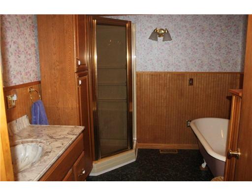 4 West Shannock Road Richmond, RI 02875 - Photo 7 of 9 Bathroom.