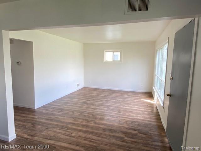 26365 Colgate Street Inkster, MI 48141 - Photo 3 of 15 IMG_0751.jpg