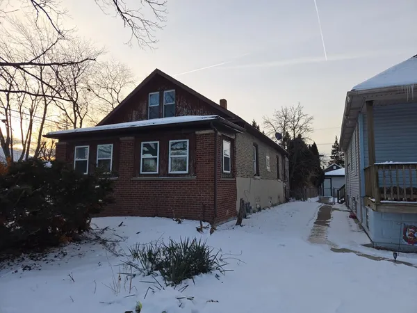 $116,000 | 2219 Market Street, Blue Island, IL 60406