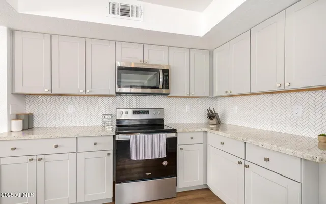 $2,349 | 4943 West Oraibi Drive, Glendale, AZ 85308