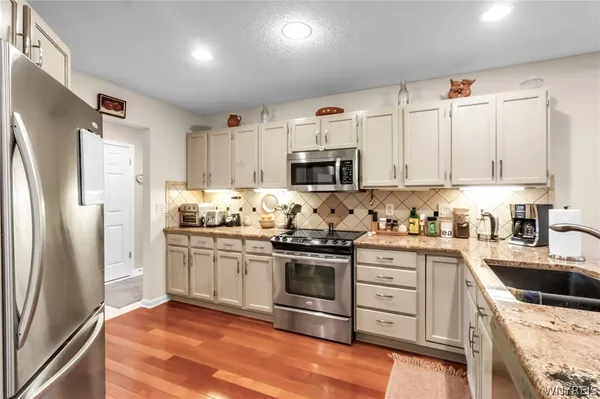 $549,000 | 33 Ainsley Court, Clarence, NY 14221