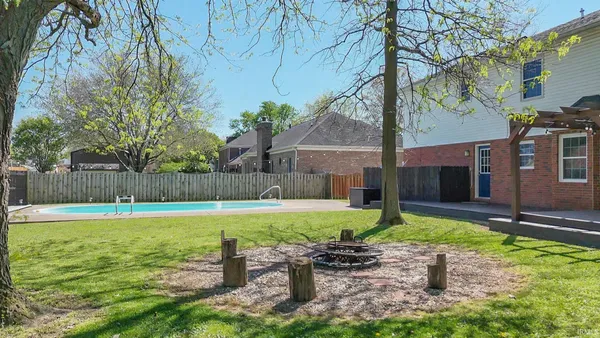 $345,000 | 228 Wilson Square, Evansville, IN 47715