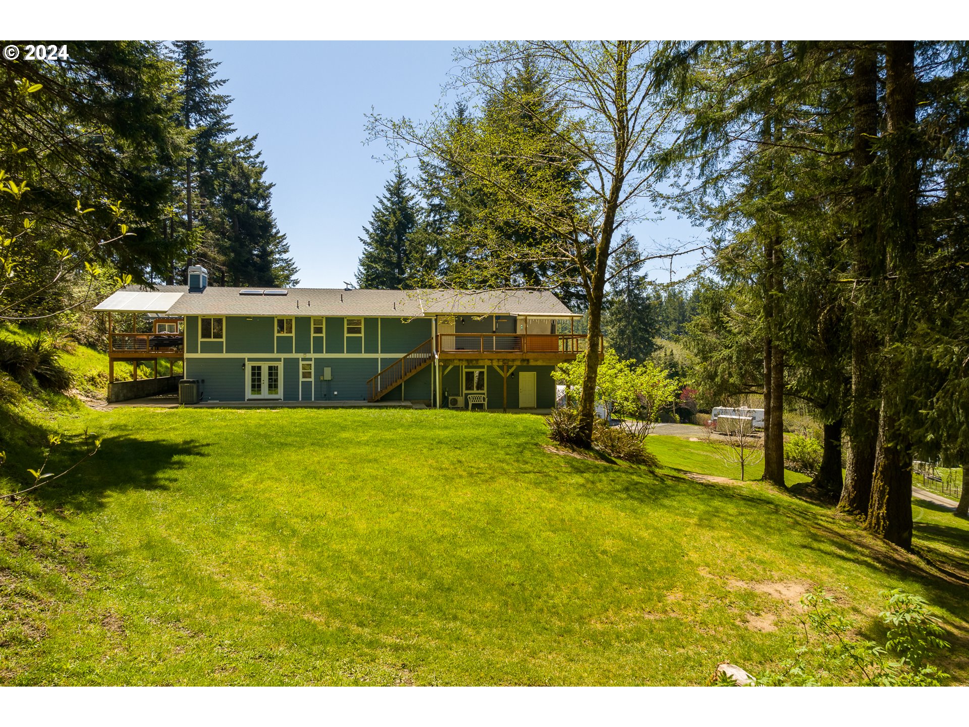 89915 Ben Bunch Road Florence, OR 97439 - Photo 26 of 33 a view of a house with a big yard
