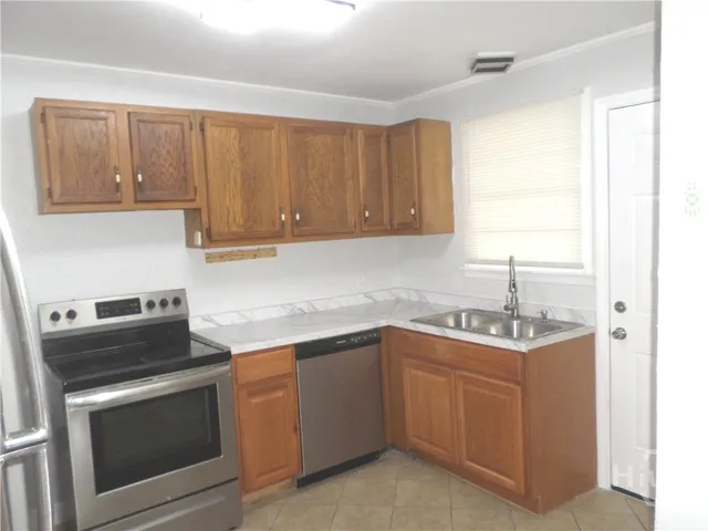 $1,800 | 213 Olmstead Drive, Garden City, GA 31408