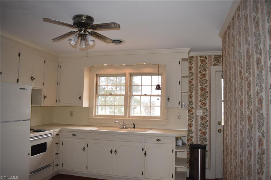 8971 Highway 700 Ruffin, NC 27326 - Photo 11 of 30