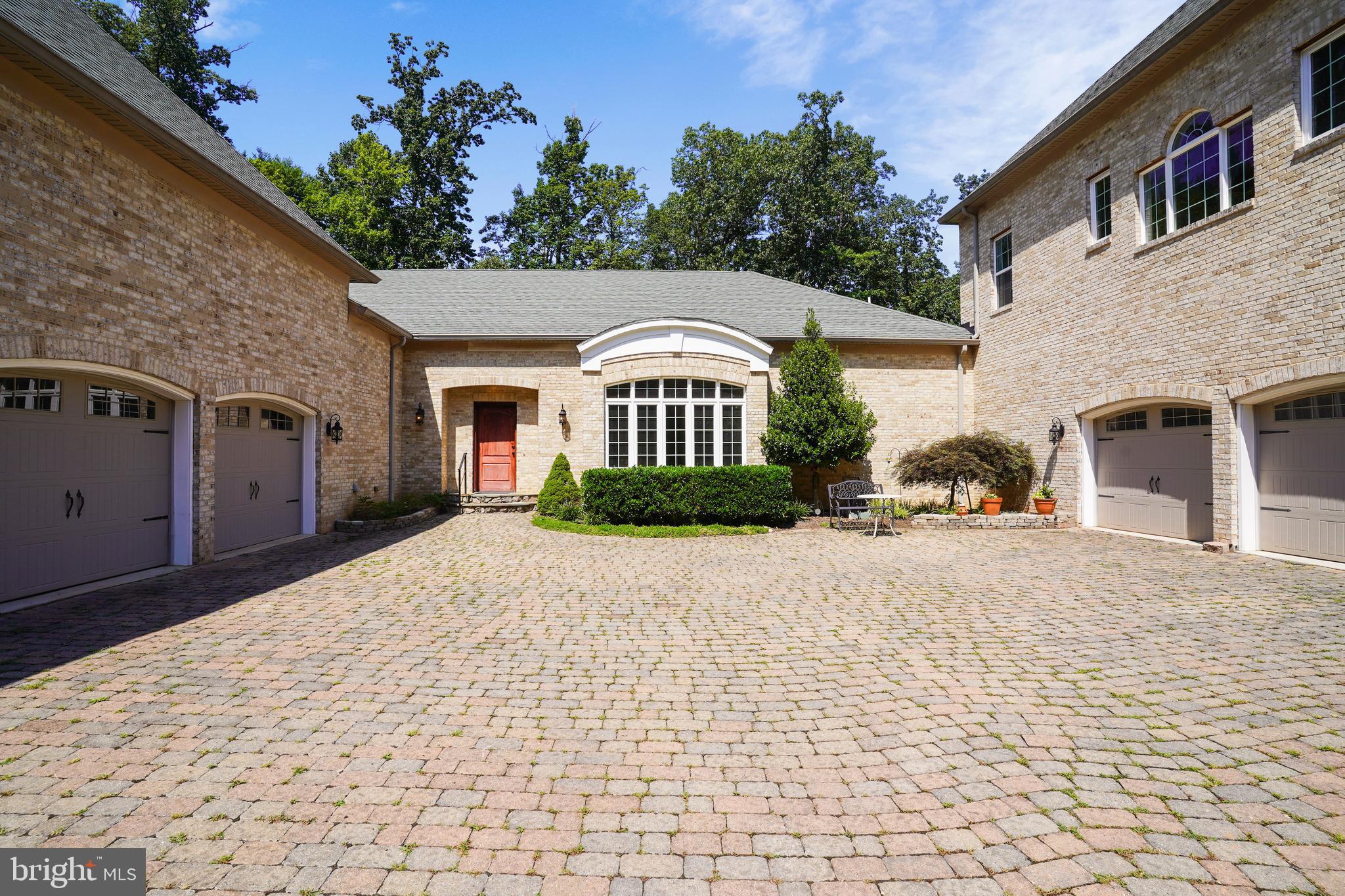 6648 South Clifton Road Frederick, MD 21703 - Photo 4 of 125 2nd home is all on one level!