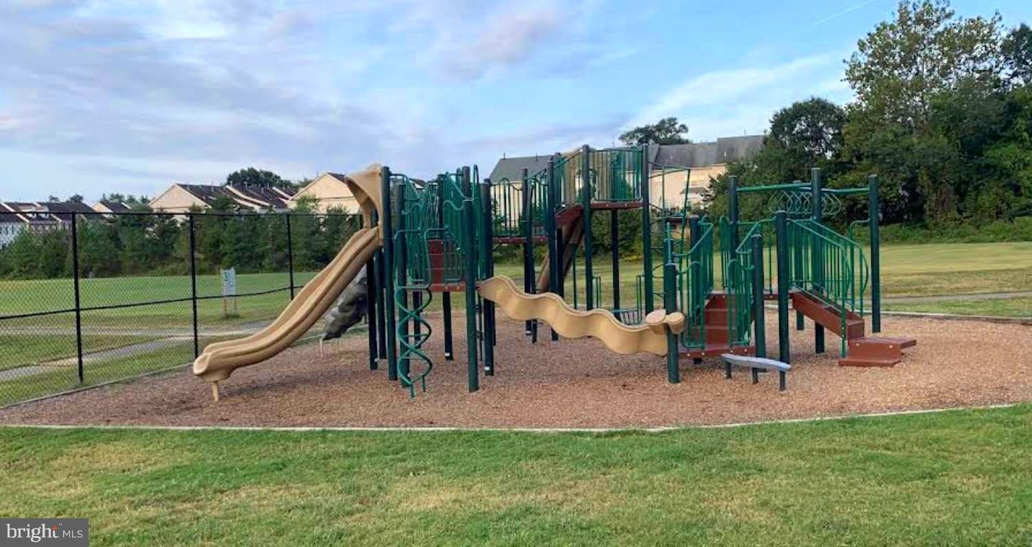 7204 Lavender Lane Springfield, VA 22150 - Photo 25 of 28 Hooes Road Park