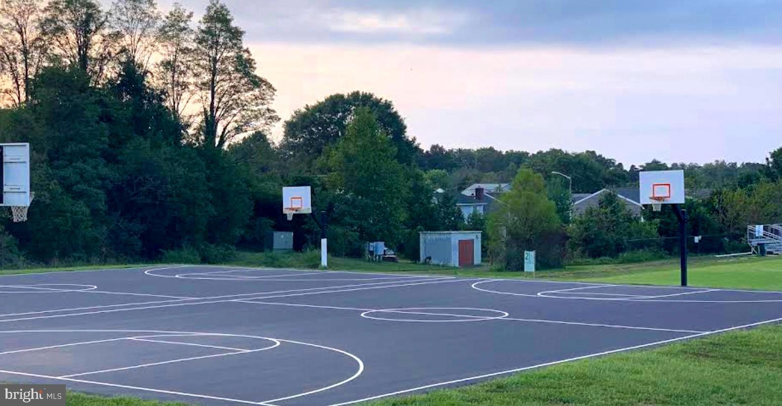 7204 Lavender Lane Springfield, VA 22150 - Photo 27 of 28 Hooes Road Park