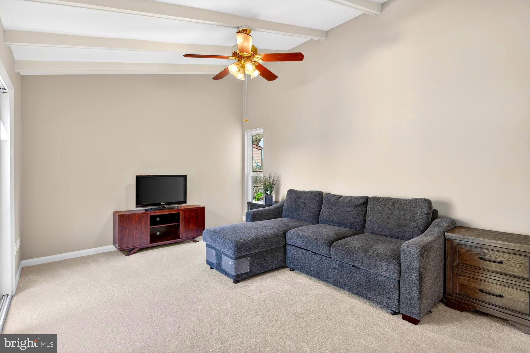 7204 Lavender Lane Springfield, VA 22150 - Photo 10 of 28 Living Room