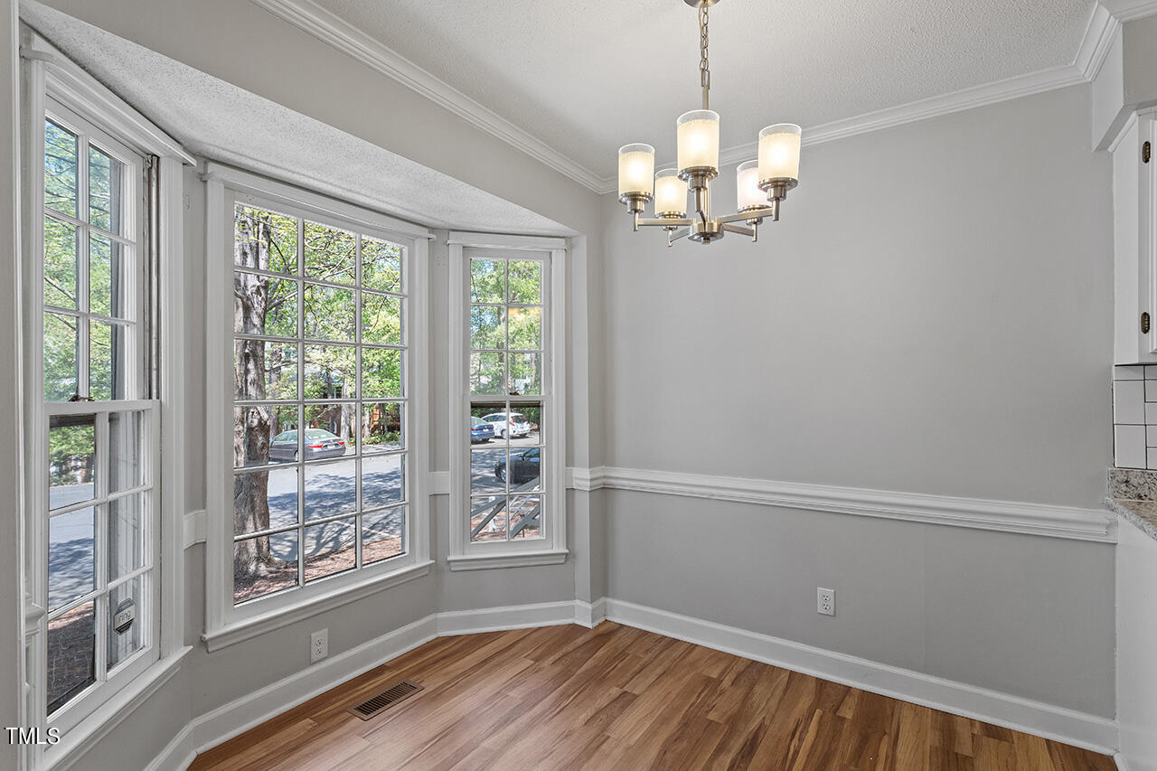 4523 Hamptonshire Drive Raleigh, NC 27613 - Photo 5 of 31 4523 Hamptonshire Drive_06