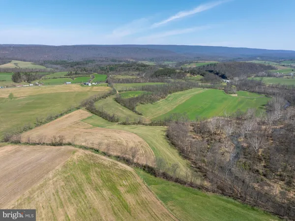 $1,200,000 | 5859 Bethel Road, Alexandria, PA 16611