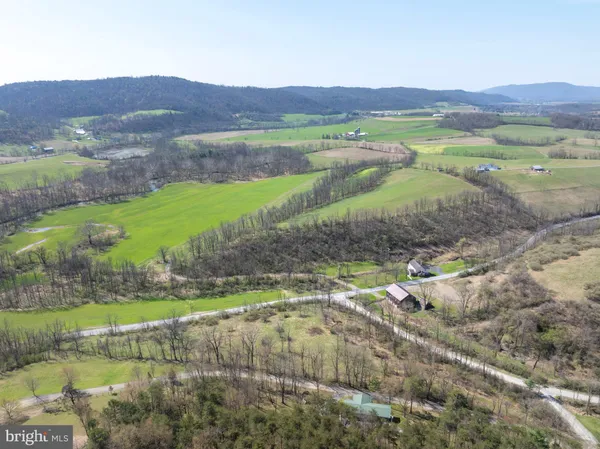 $1,200,000 | 5859 Bethel Road, Alexandria, PA 16611
