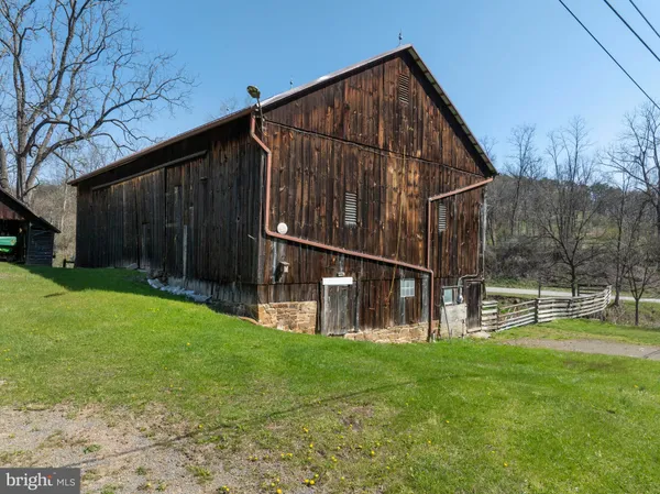 $1,200,000 | 5859 Bethel Road, Alexandria, PA 16611