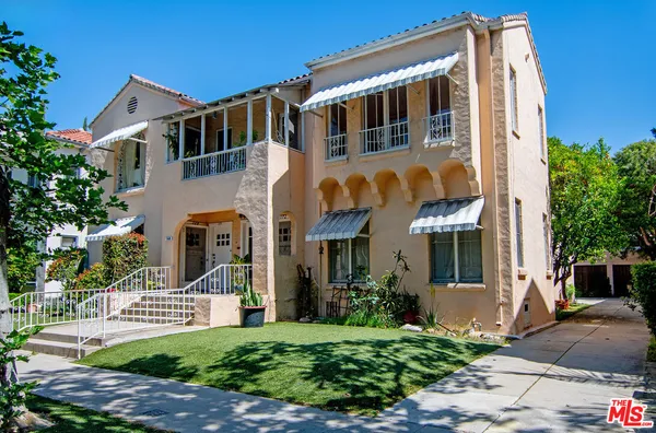 $3,700 | 170 1/2 South Sycamore Avenue, Los Angeles, CA 90036