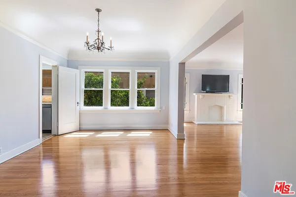 $3,700 | 170 1/2 South Sycamore Avenue, Los Angeles, CA 90036