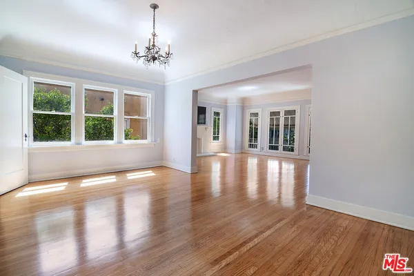 $3,700 | 170 1/2 South Sycamore Avenue, Los Angeles, CA 90036