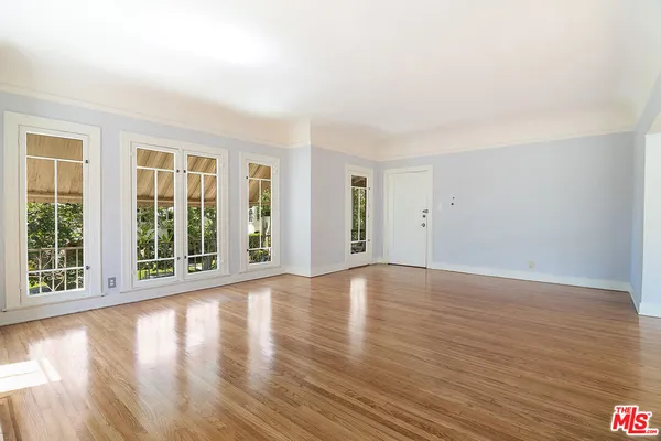 $3,700 | 170 1/2 South Sycamore Avenue, Los Angeles, CA 90036