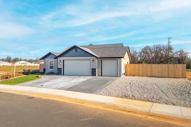 a house view with a outdoor space
