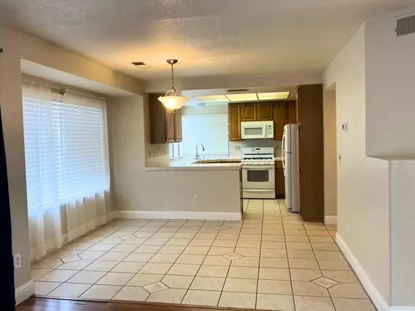 $2,695 | 1655 Meadow Lark Lane, Tracy, CA 95376