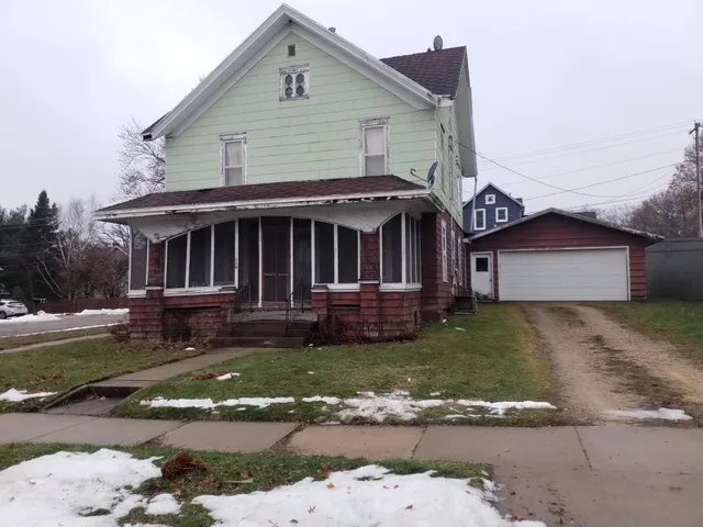 $175,000 | 119 2nd Street, New Glarus, WI 53574