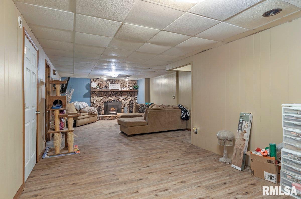 825 South Walnut Street Rochester, IL 62563 - Photo 37 of 53