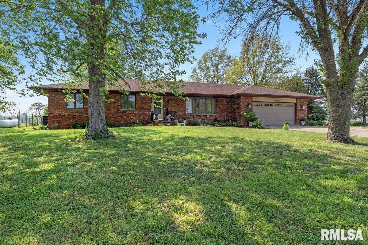 825 South Walnut Street Rochester, IL 62563 - Photo 49 of 53